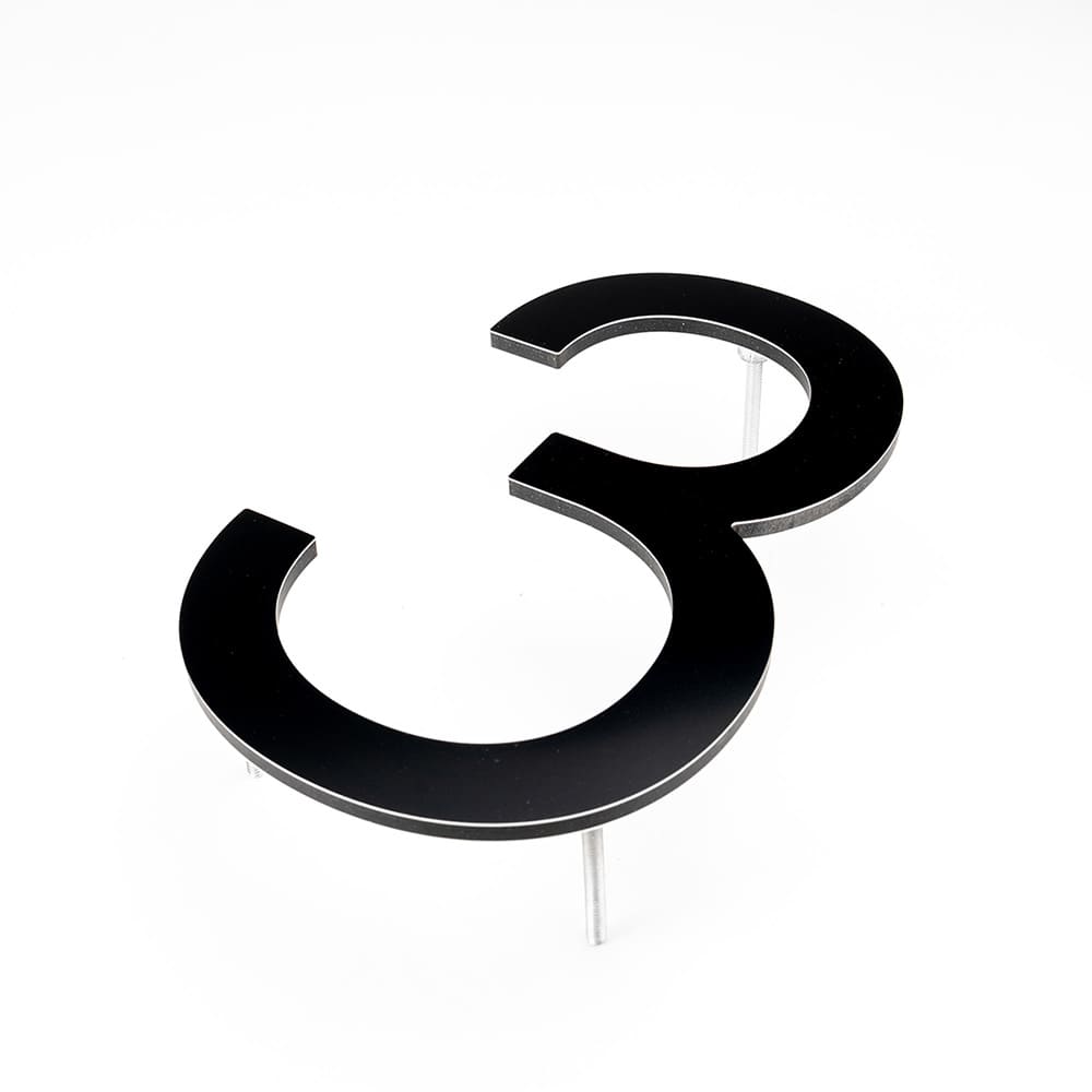 Chiffre 3 Bungalow en aluminium noir 8 1/2&nbsp;po