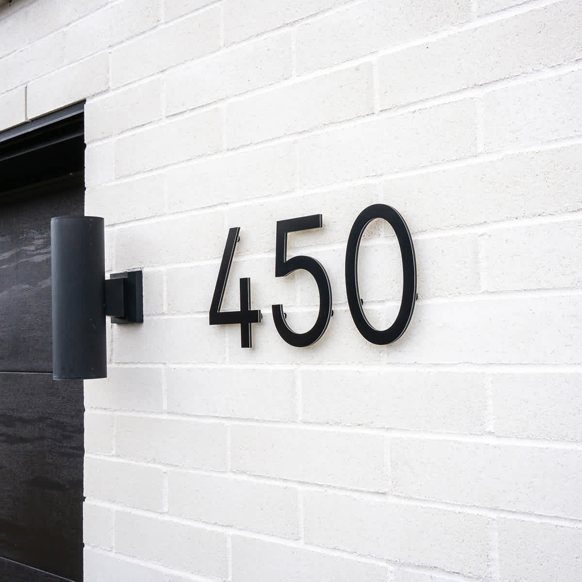 Chiffre 5 Bungalow en aluminium noir 8 1/2&nbsp;po