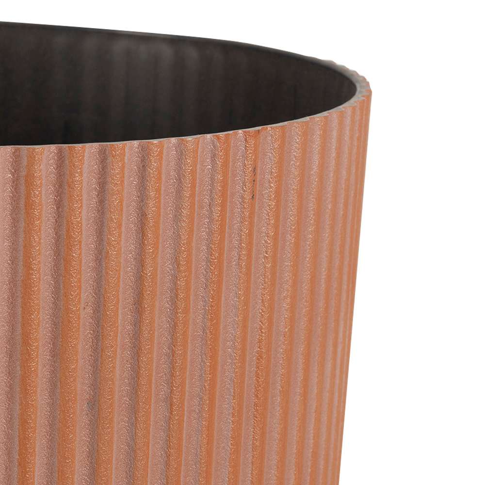 Pot à fleurs rainuré 9 7/8&nbsp;po terracotta VERTUO