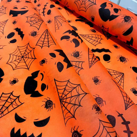 TNT Halloween Medonho Preto e Laranja 4m x 1,4m - Decoração Assustadora — foto 3