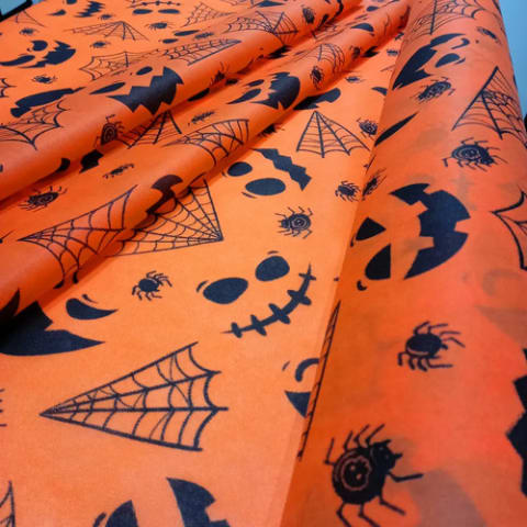 TNT Halloween Medonho Preto e Laranja 4m x 1,4m - Decoração Assustadora — foto 5