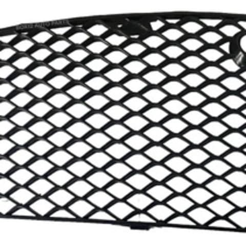 Moldura Parachoque Dianteiro Direito Mercedes C250 Sport 2015-2018 — foto 3
