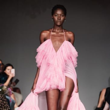 Selam Fessahaye klänning catwalk Foto Mathias Nordgren