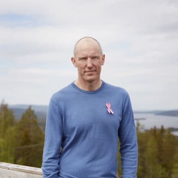 Björn Ferrys bror drabbades av en elakartad hjärntumör och blev 31 år gammal. Nu är Björn Ferry med och bidrar till Cancerfondens arbete.