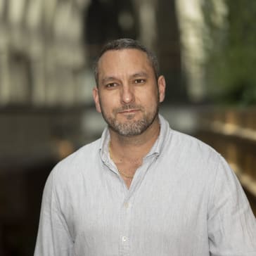 Samir El Andaloussi, professor i biomolekylär medicin och avancerad terapi vid Karolinska Institutet, är en av forskarna som tilldelas anslag.