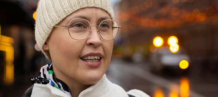 En vacker blomma i rosa