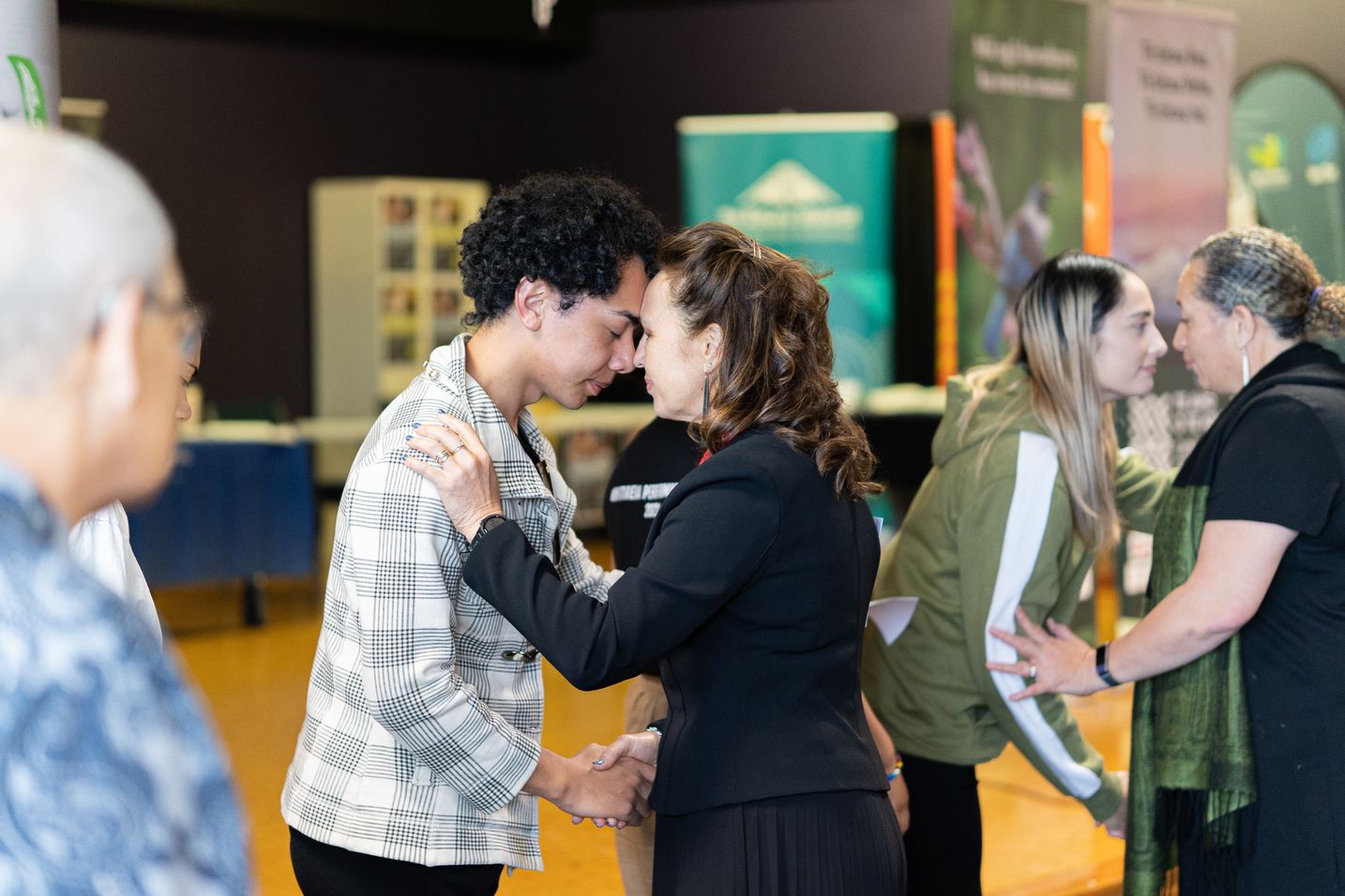 Two people from the Maori population