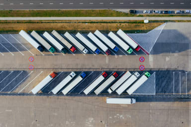Digital transformation and use cases in logistics