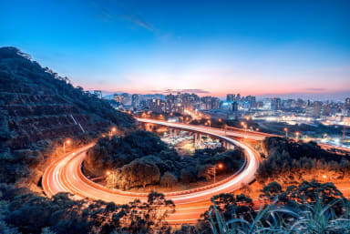 Apache Kafka service design for low latency and no data loss
