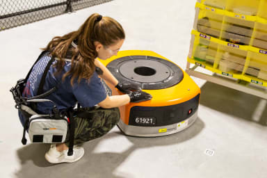 Autonomous mobile robots (AMR) – a beginner’s guide to adoption