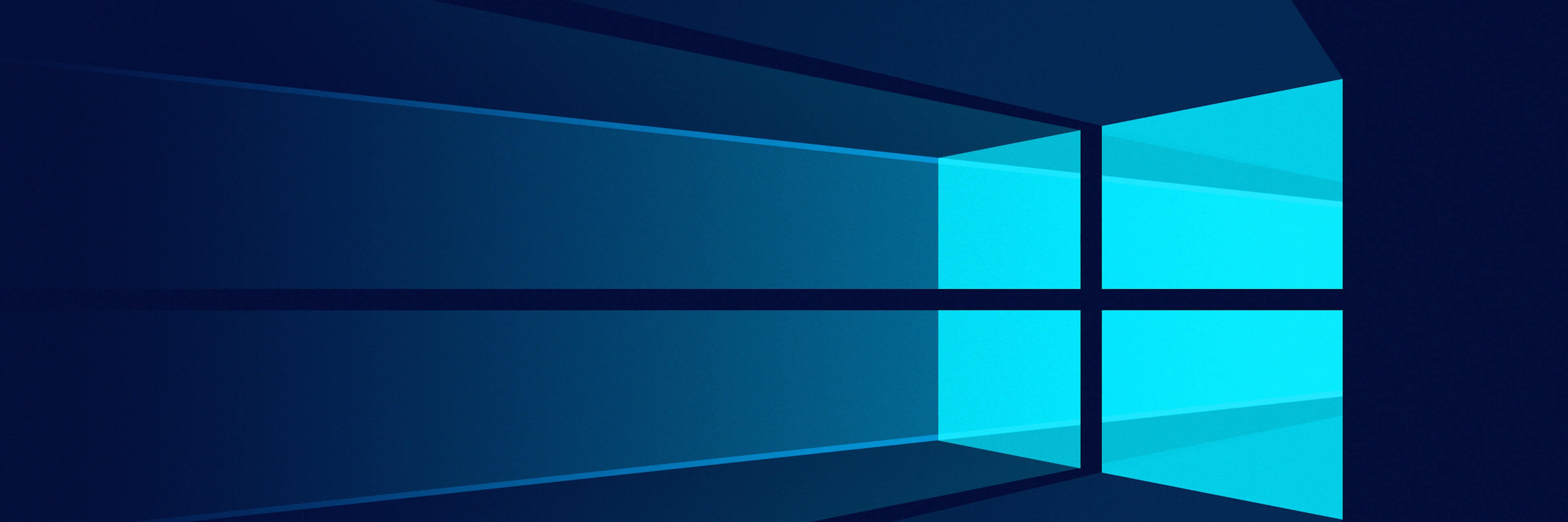 Clouds Windows 10 VM banner