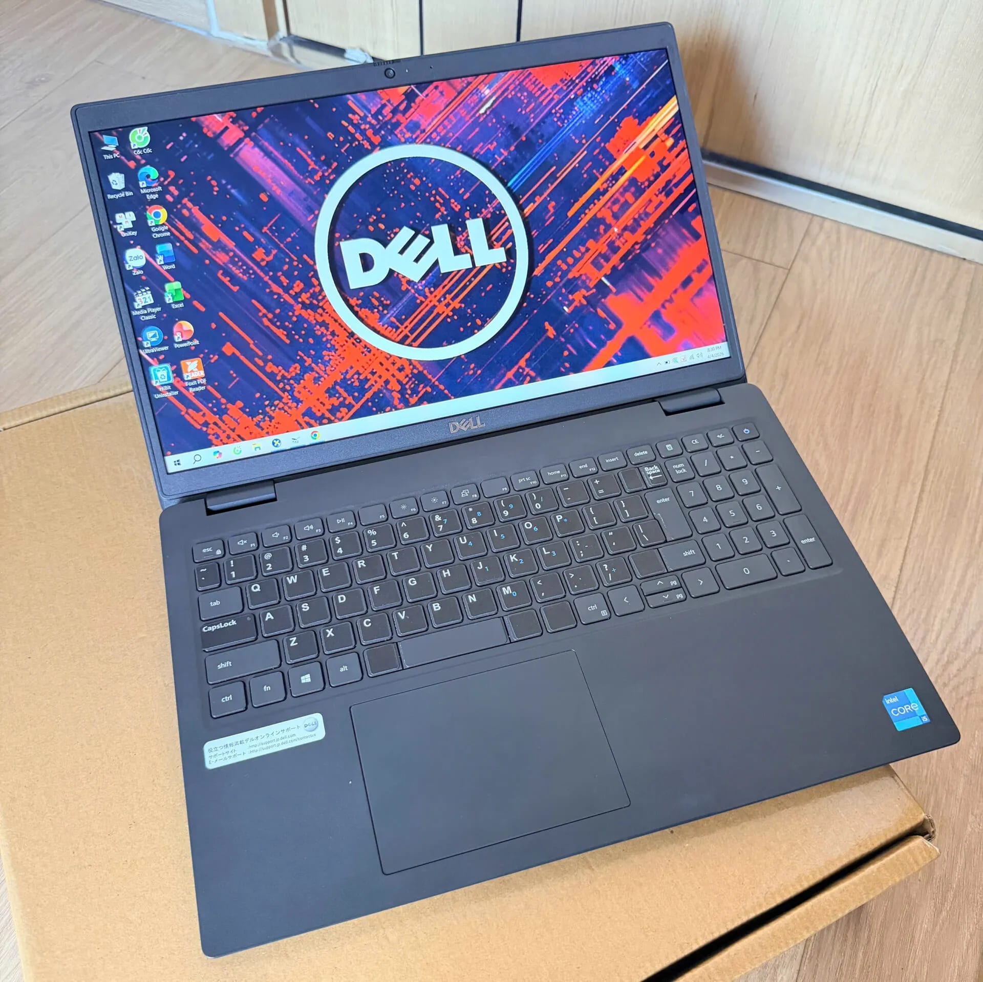 Dell Latitude 3520 - ảnh 1