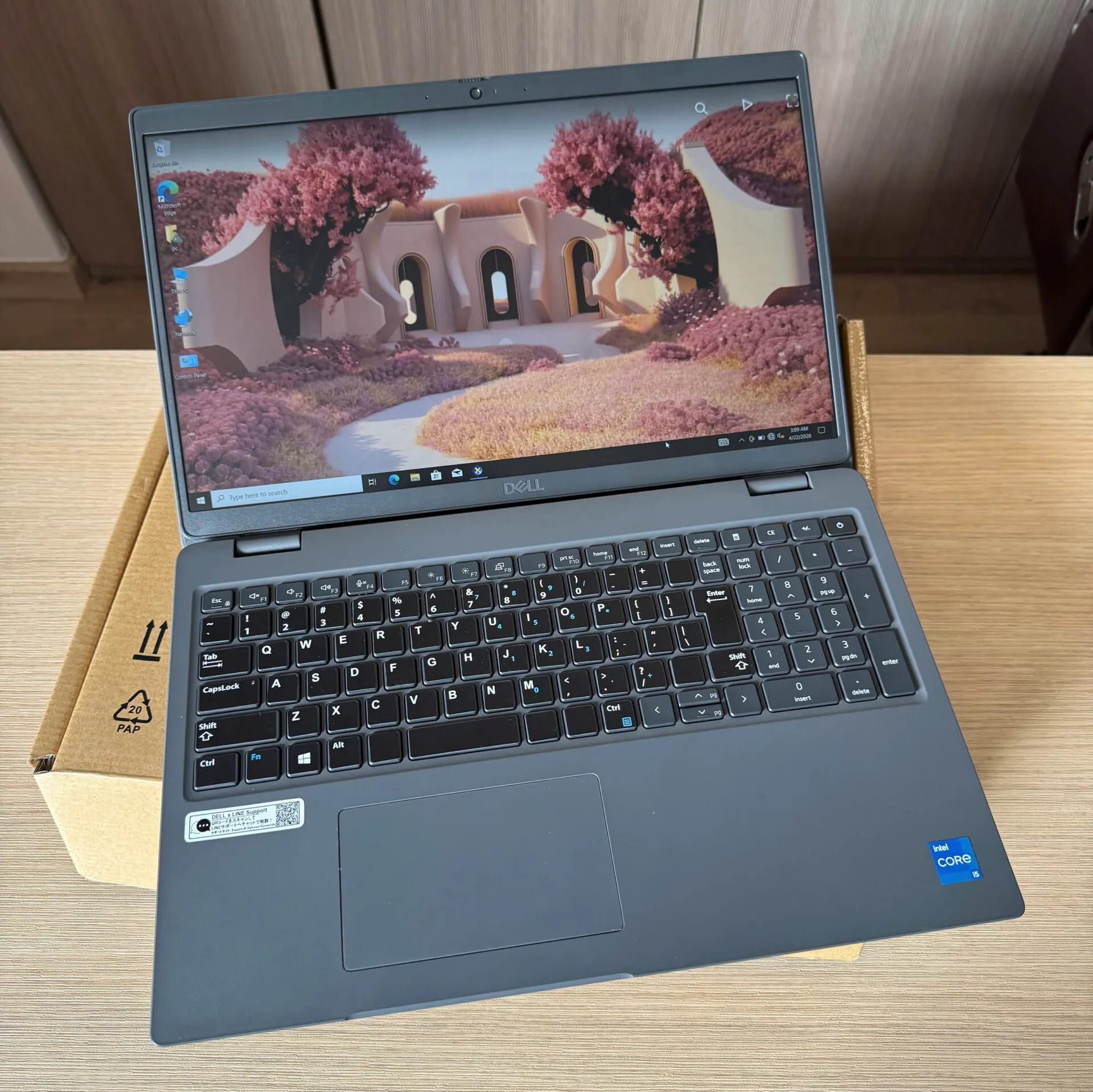 Dell Latitude 3540 - ảnh 1