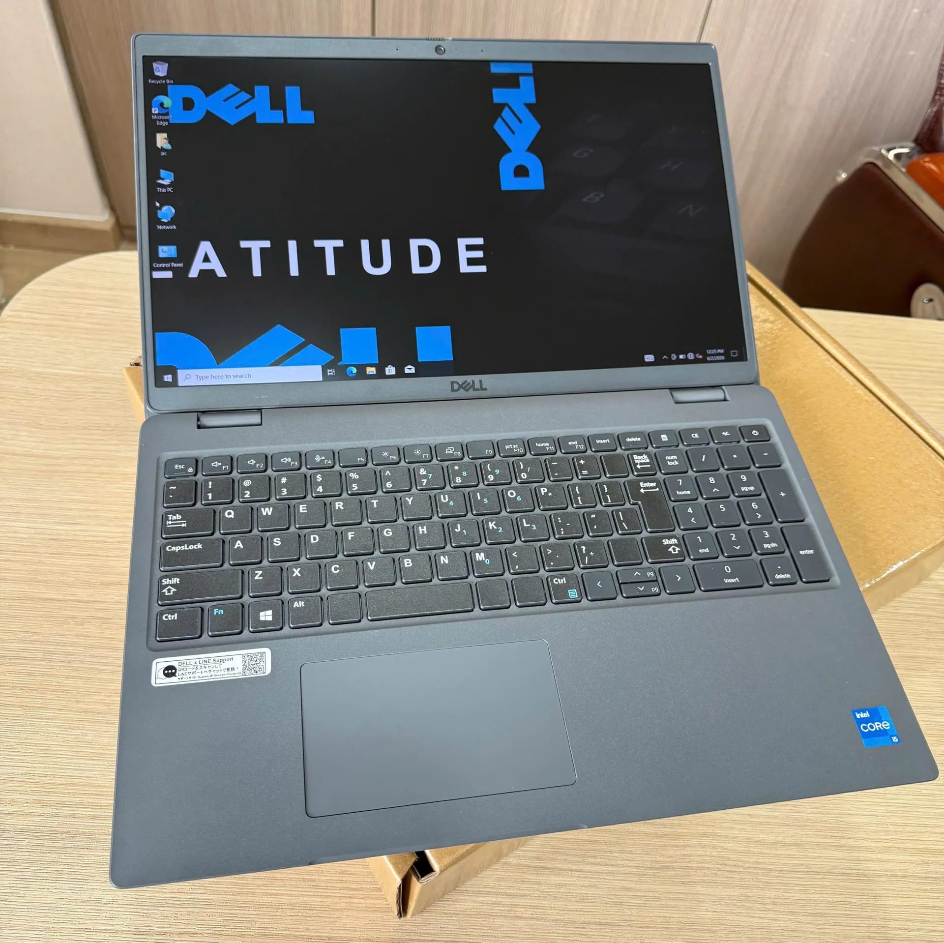 Dell Latitude 3540 - ảnh 1