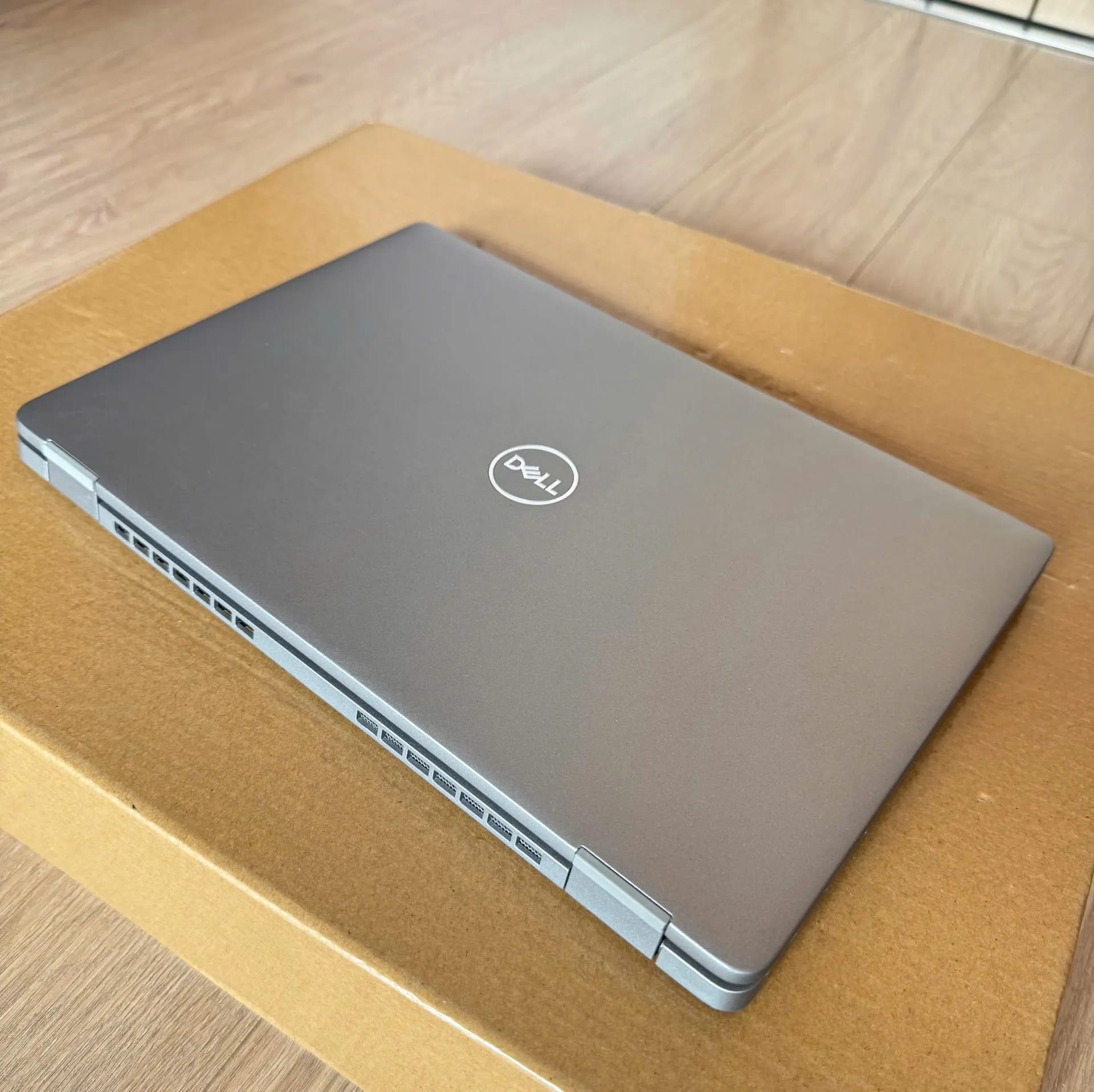 Dell Latitude 5330 - ảnh 1