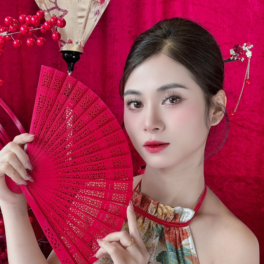 Thu Hà