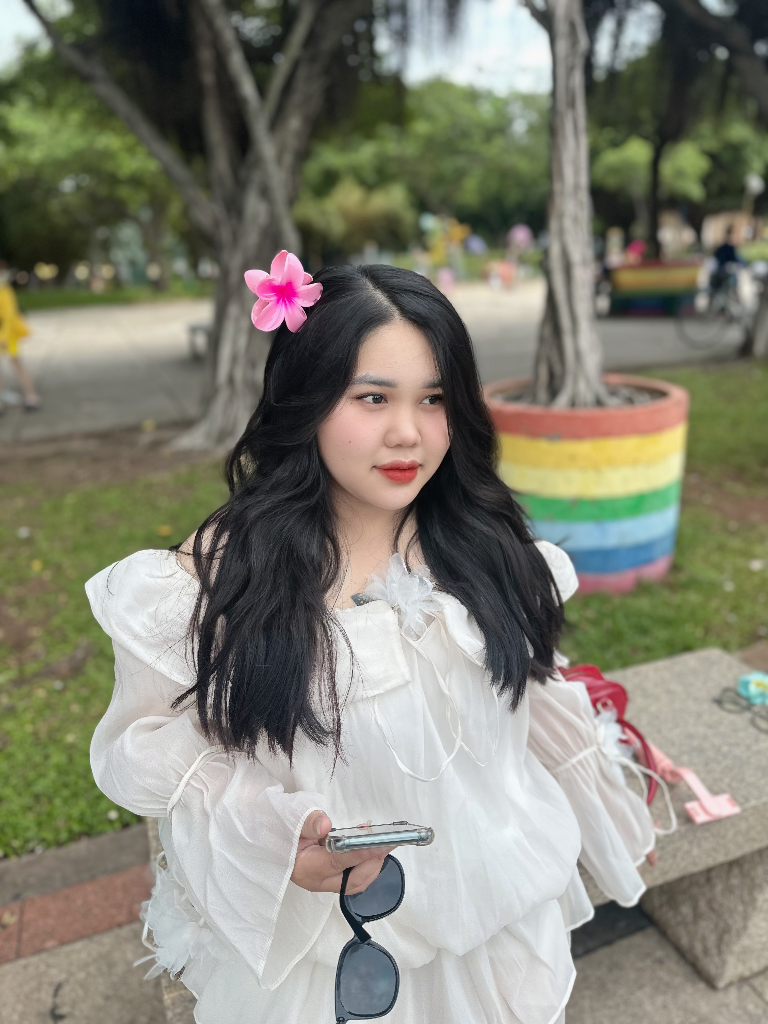 Trần Thị Hoàng Oanh