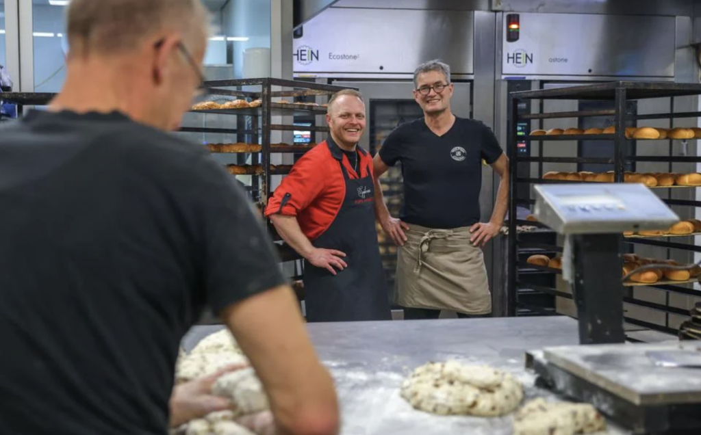 Slager en bakker uit Akkrum werken samen op het Digitaal Dorpsplein