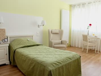 ehpad residence val fleuri a thonon les bains 74