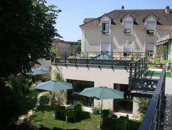 Villa Jeanne D Arc A Montmorency 95