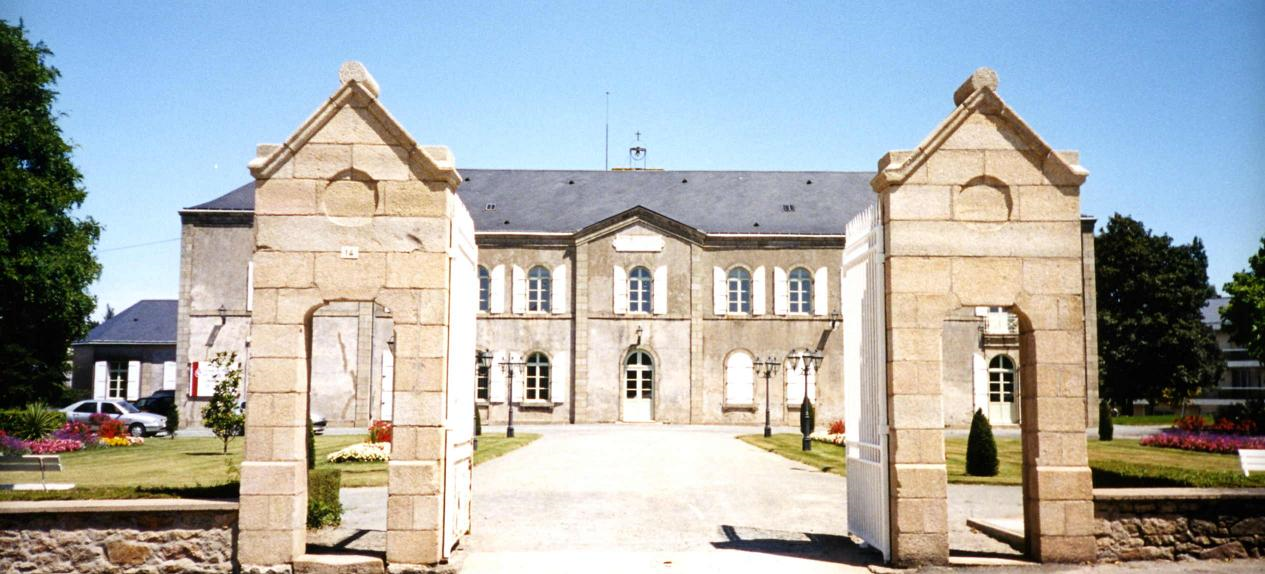 Ehpad St Alexandre Route De Poitiers Mortagne Sur Sèvre