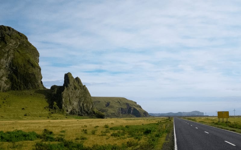 Travel Guide: Road Trip Through Iceland, LivvyLand