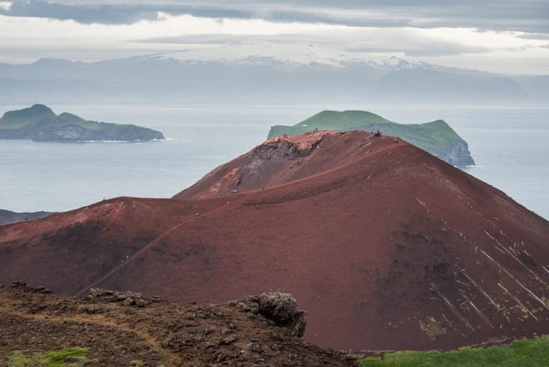 Image of eldfell, volcano in Iceland.