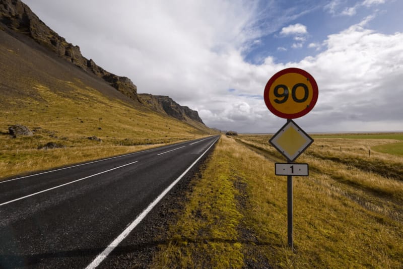 Image of a speedlimit roadsign in Iceland