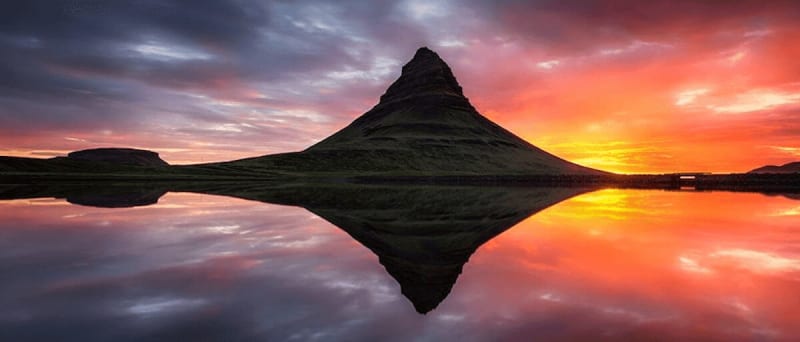 Image of the midnight sun in Iceland