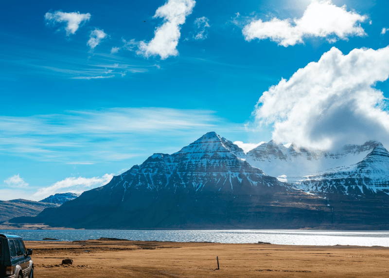 Image of a mountain in iceland