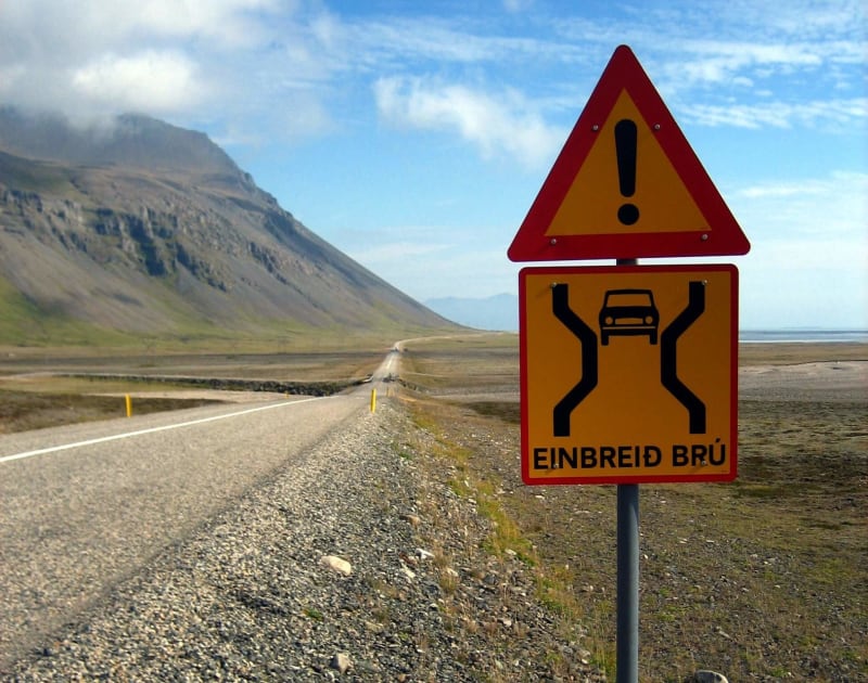 A one-lane bridge sign in Iceland