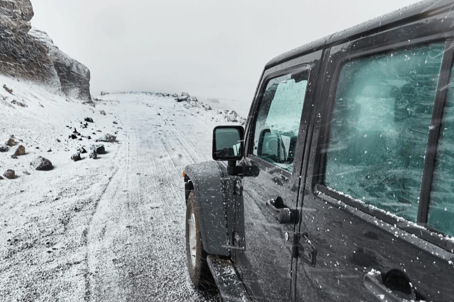 Driving 4x4 Car Rentals in Iceland in Snow