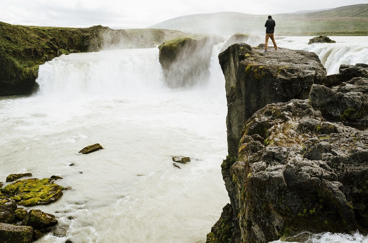 iceland-413700_1280.jpg