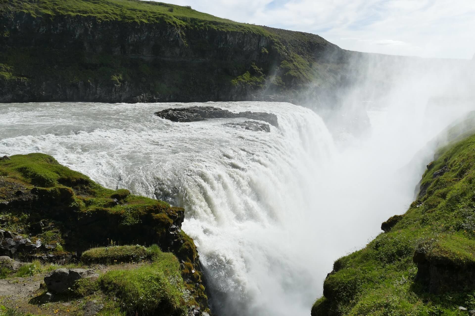 iceland-1608029_1920.jpg