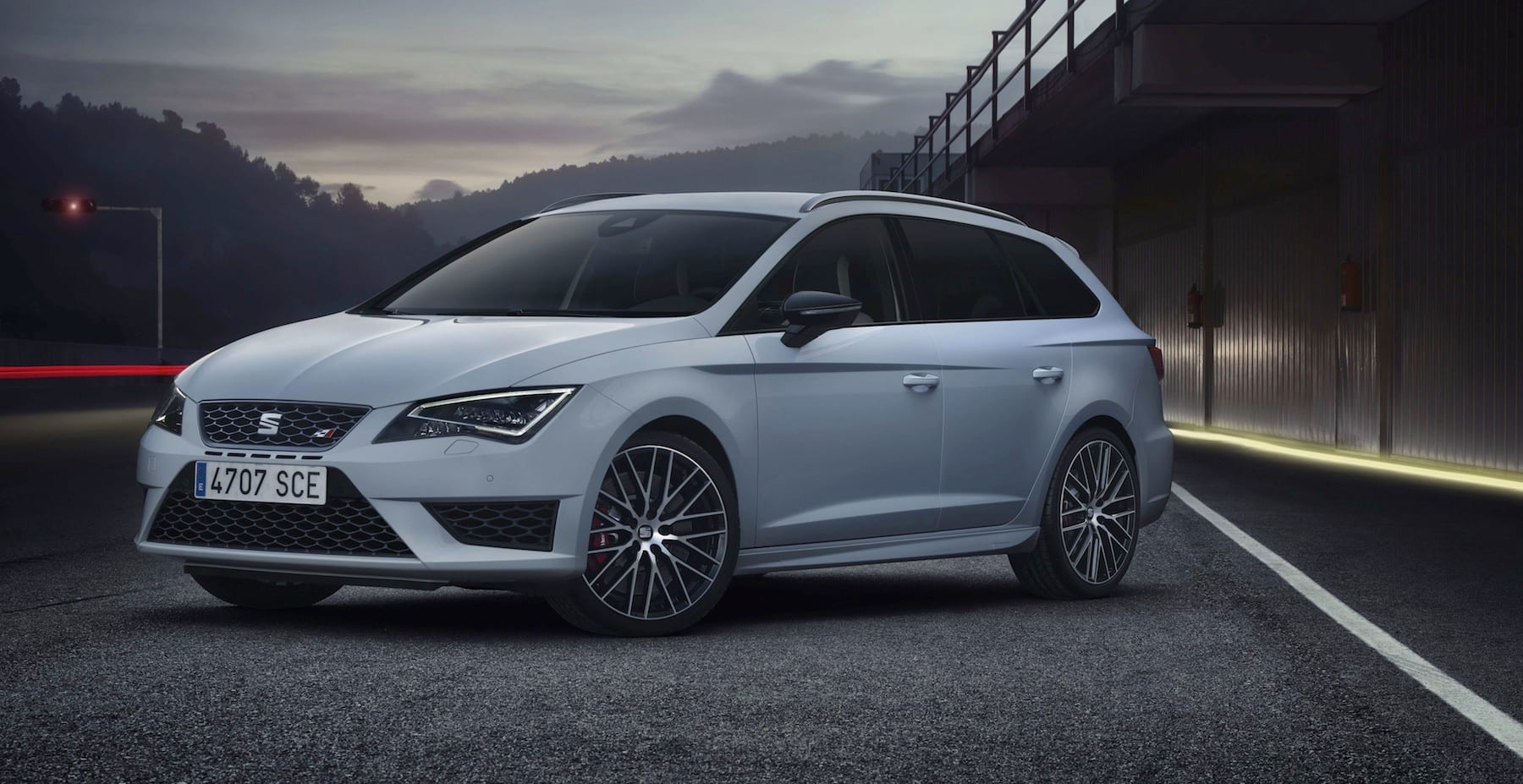 Seat Leon Cupra Is A Speedy Spanish Hatchback In China But Not All
