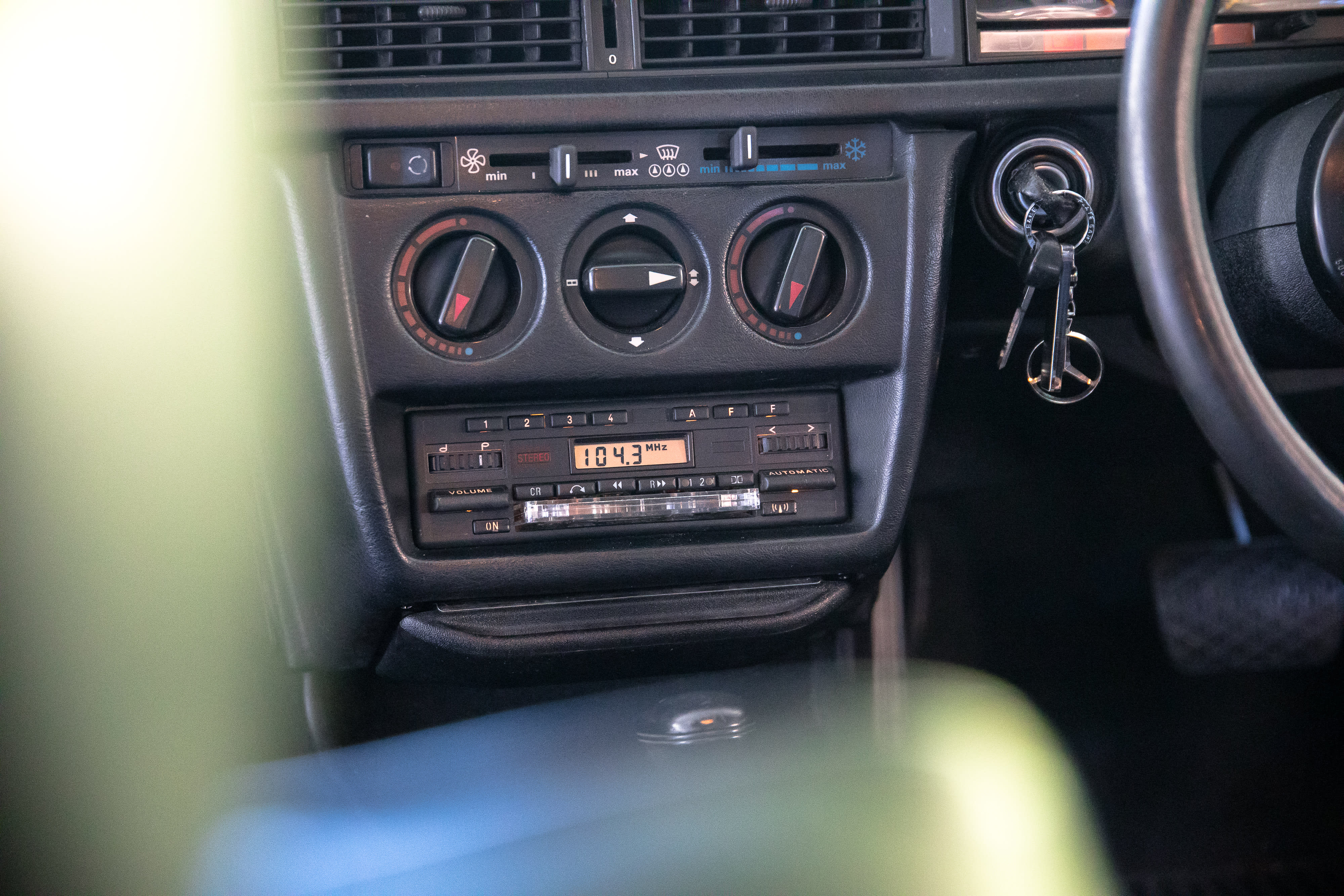 Mercedes A-Class Audio 10 Cassette player, Merc W168 car stereo + radio  code 