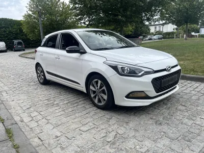 Hyundai i20 8