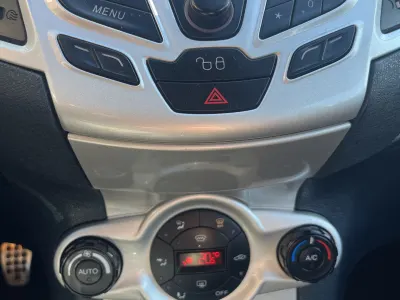 Ford Fiesta 1.6 tdci 11