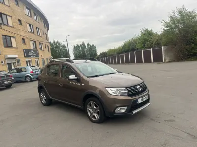 Dacia Sandro stepway 11