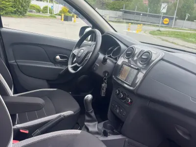 Dacia Sandro stepway 15