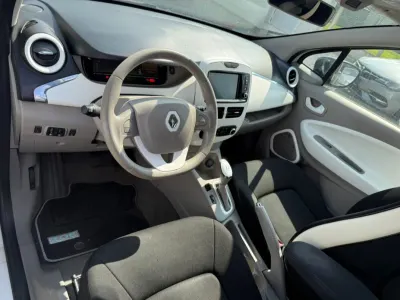 Renault Zoe  7