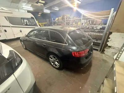 Audi S4 full option   3