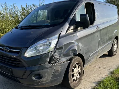 Ford transit connect beschadigd