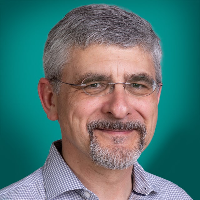 Tim Avila headshot