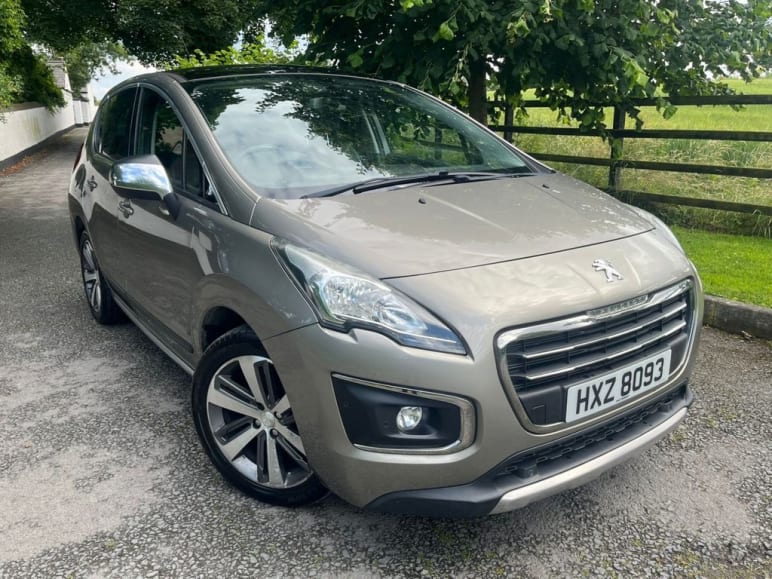PEUGEOT 3008