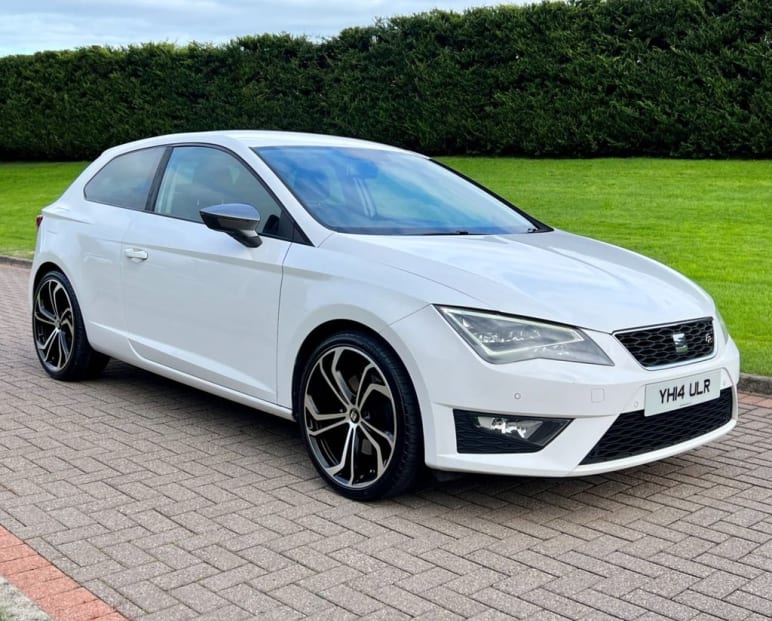 SEAT LEON