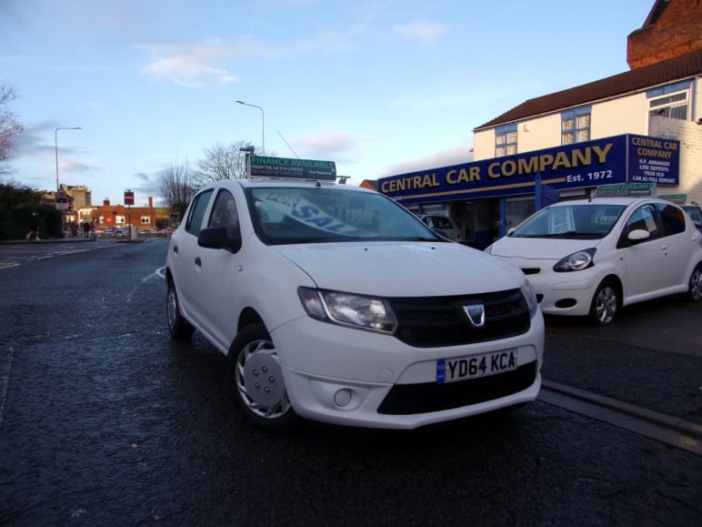 DACIA SANDERO