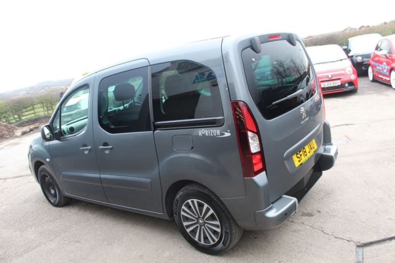 1.6 HORIZON RE 5d 100 BHP WHEEL CHAIR ADAPTED(WAV)