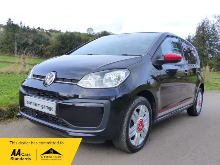 VOLKSWAGEN UP