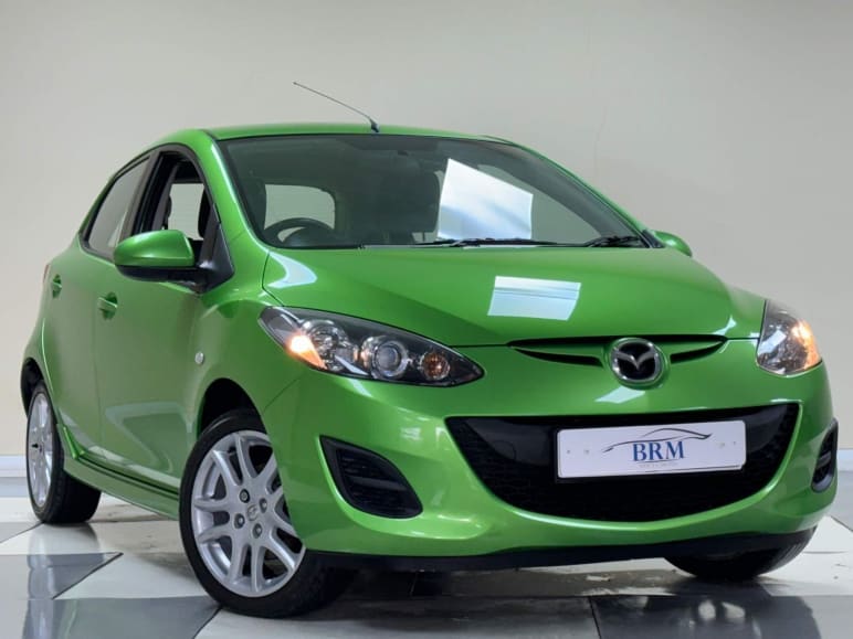 MAZDA 2
